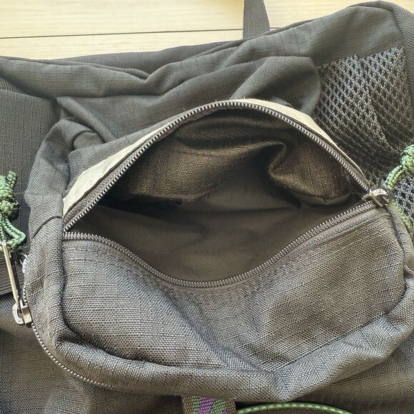 Vintage Jansport 1990s Multi Pocket Black Backpack USA Geometric Pattern - Picture 9 of 11